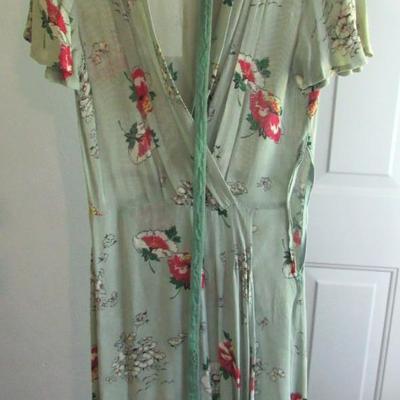 Vintage Sheer Green Floral Dress With Belt