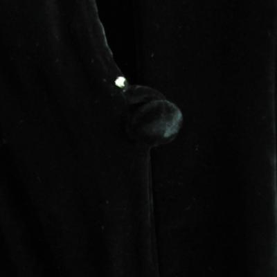 Vintage 1940-50s Ladies Black Velvet Long Coat, J L Hudson Co, Read Description