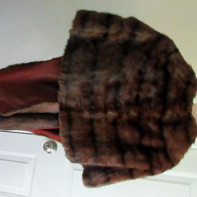 Vintage Beautiful Over The Shoulder Fur Cape With Long Front