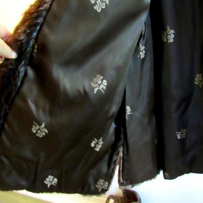 Vintage Nigbor Furs Ladies Vintage Jacket, Read Description