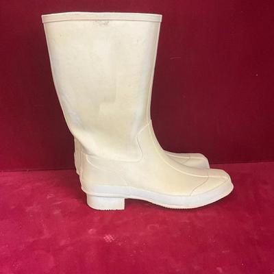 Lot# 232 Pair of Rubber Boots ( size 9 )