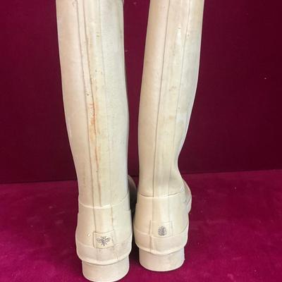 Lot# 232 Pair of Rubber Boots ( size 9 )