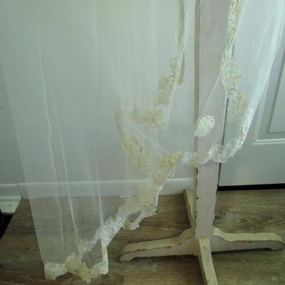 Vintage Wedding Veil, 1970s, Simple But Very Elegant