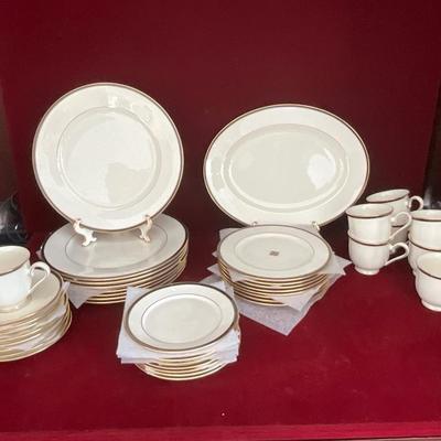 Lot# 226 LENOX “Urban Lights” China Set