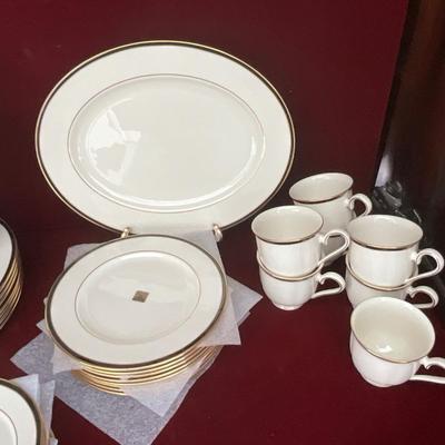 Lot# 226 LENOX “Urban Lights” China Set