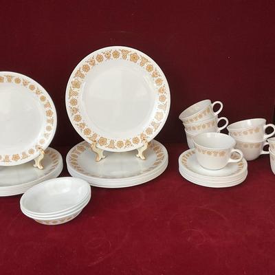 Lot# 218 Lot of Vintage Corēlle Living Ware by Corning