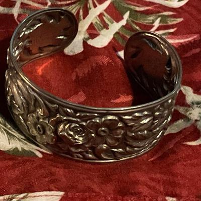 S Kirk and sons Sterling silver Rose Repousse bracelet made to match there silverware pattern