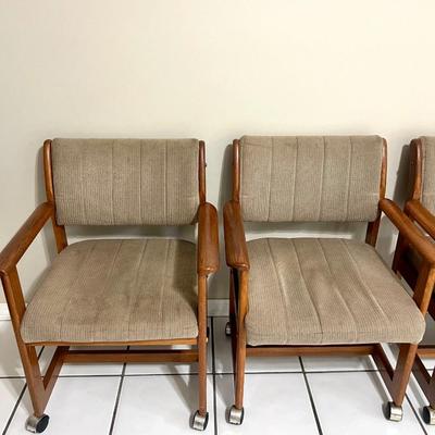 Mid Century Dining Table & Chairs~ Read Details