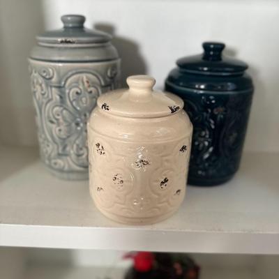 Ceramic Distressed Quilt Pattern Blue Grey Cream 3 Pc Canister Set