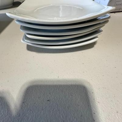 White Plate Set