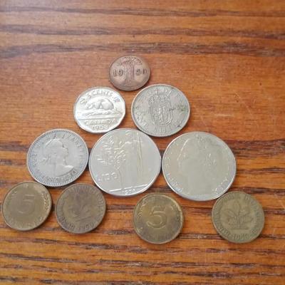 LOT 31 TEN OLD FOREIGN COINS