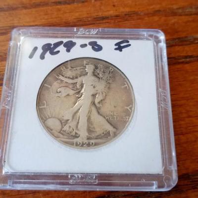 LOT 40 1929-S WALKING LIBERTY HALF DOLLAR