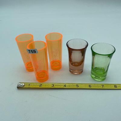 3 plastic/2 glass shot glasses