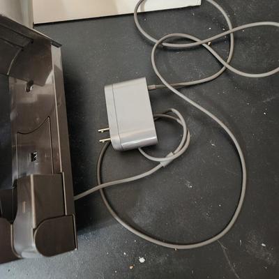 2 Dyson Cordless Vacuums w 1 Charger Both tested working