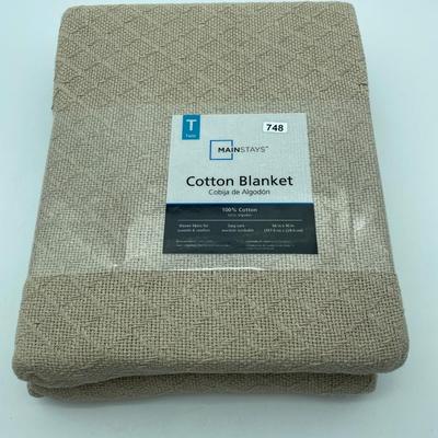 Twin size cotton blanket
