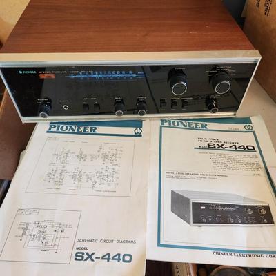 Pioneer SX-440 Receiver with Manual Paperwork