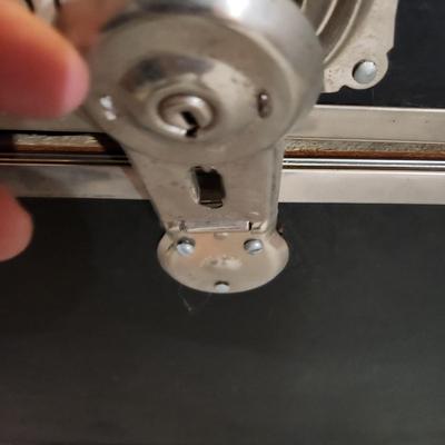 Vintage Storage Trunk 40x22x24 No Key for Lock