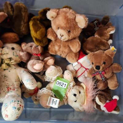 Lot of Vintage Plush Animals Bears Dakin Pooky Emotions