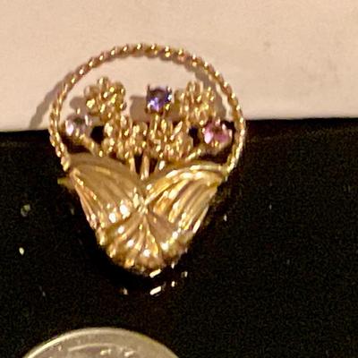 Broach 10 karat gold with colored stones flower basket