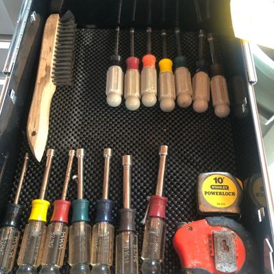 Craftsman Tool Cabinet Including Tools