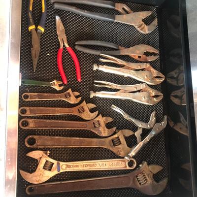 Craftsman Tool Cabinet Including Tools