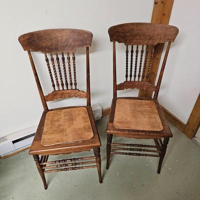 Set of Six Oak Chairs (BS-JS)