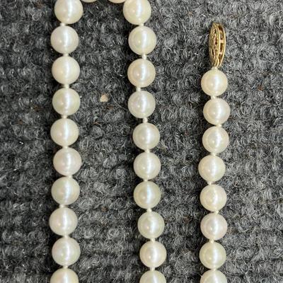 Stunning Antique Ladies 14K Pearl Necklace