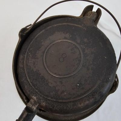 #8 Wagner Cast Iron Waffle Griddle & Stand (BS-JS)