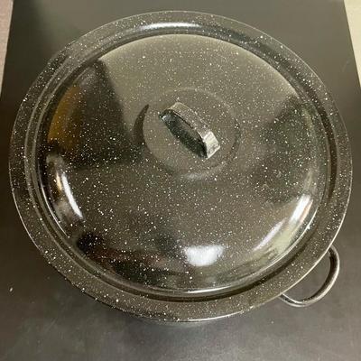 Enameled Steel Stock Pot with Lid