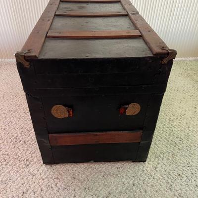 Vintage Steamer Trunk (BB-MK)