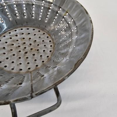 Vintage Enamel Kitchen Items (BS-JS)