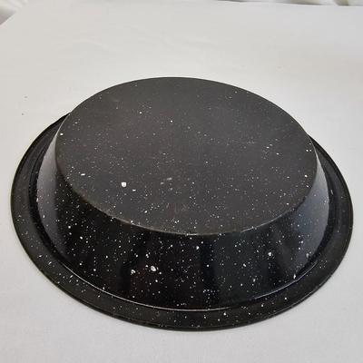 Vintage Enamel Kitchen Items (BS-JS)