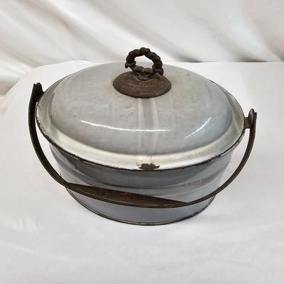 Vintage Enamel Kitchen Items (BS-JS)
