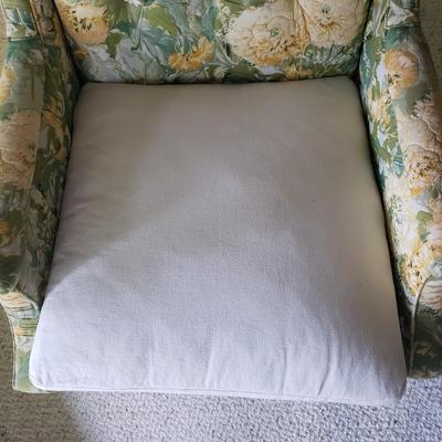 Hendredon Skirted Armchair (BB-MK)