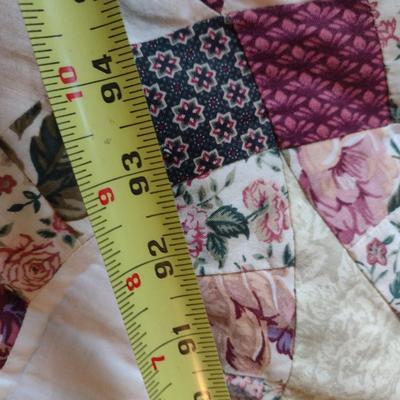 Patterned Quilt 94"