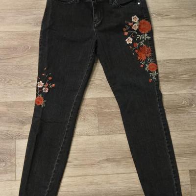 Ana Embroidered Black Skinny Jeans