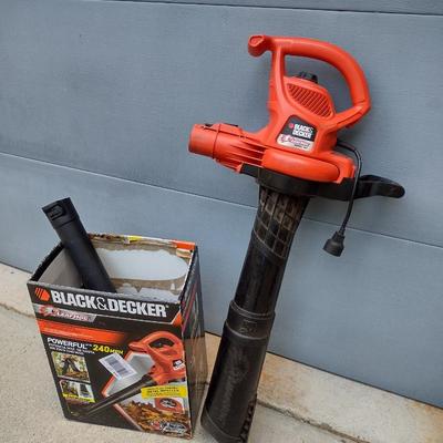 Black and Decker Electric Leaf Blower