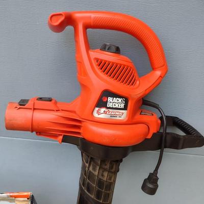 Black and Decker Electric Leaf Blower