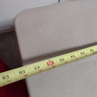 Rubbermaid Flip Top Composite Storage Bin
