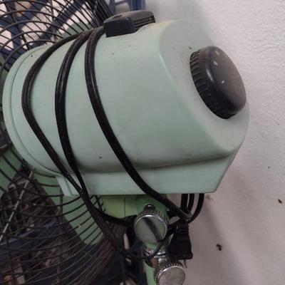 Holmes Adjustable Height Floor Fan