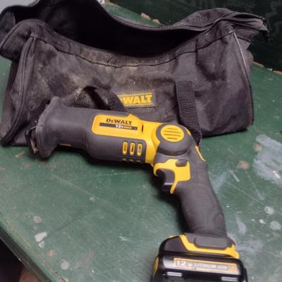 DeWalt Variable Speed Reciprocating Saw Battery Operated (No Charger)