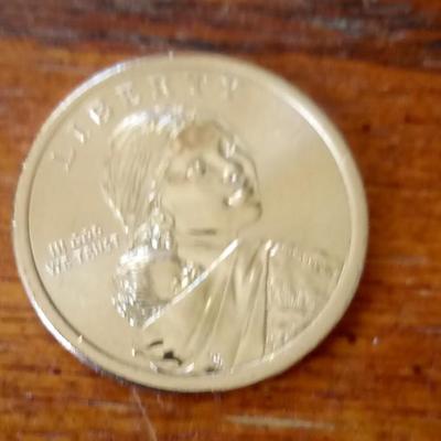 LOT 45 2019-D DOLLAR COIN
