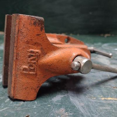 Cast Body Pony Brand Bench Vise 3.25"