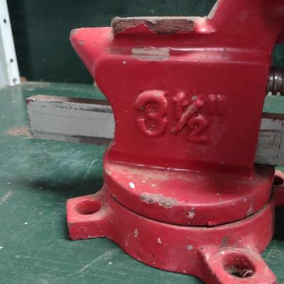 Great Neck Bench Vise 3.5"