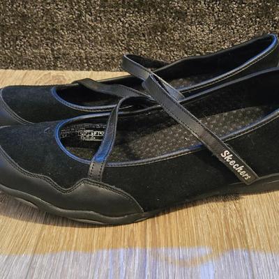 Sketchers Mary Janes