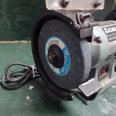 Delta Double Wheel Bench Grinder