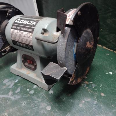 Delta Double Wheel Bench Grinder