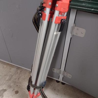 Aluminum Frame Extendable Tripod