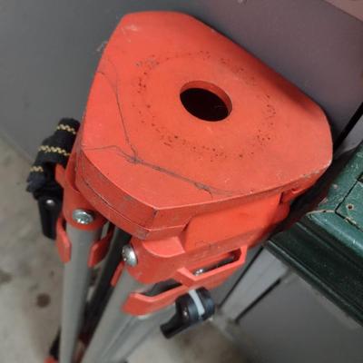 Aluminum Frame Extendable Tripod