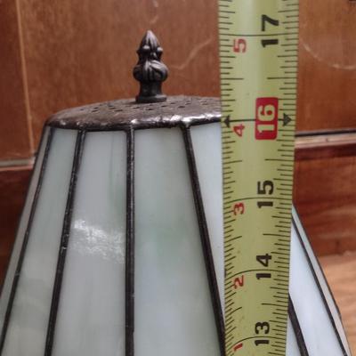 Tiffany Shade Design Desk Lamp